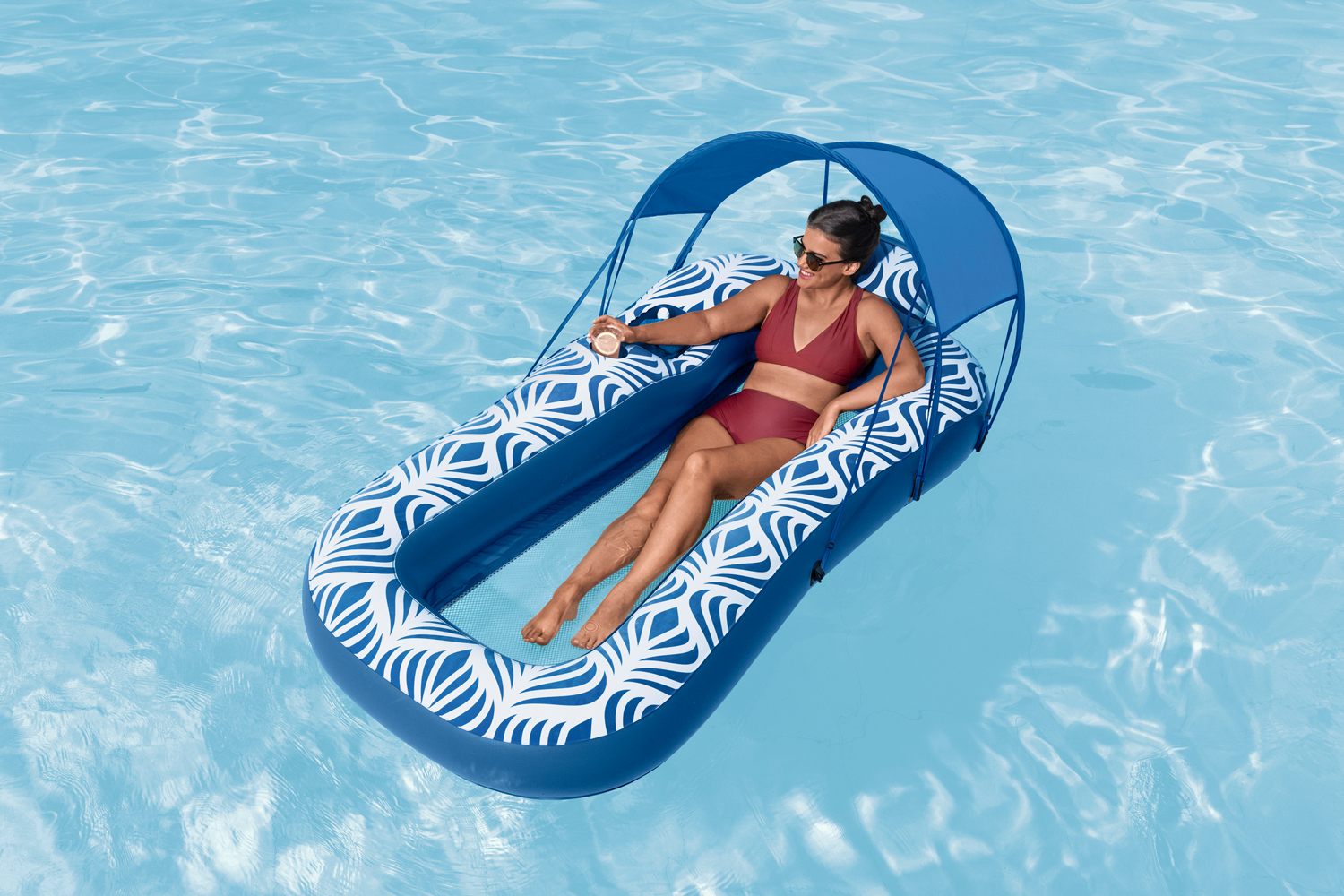 Comfort Plush™ Pool Mat With Sunshade Roof